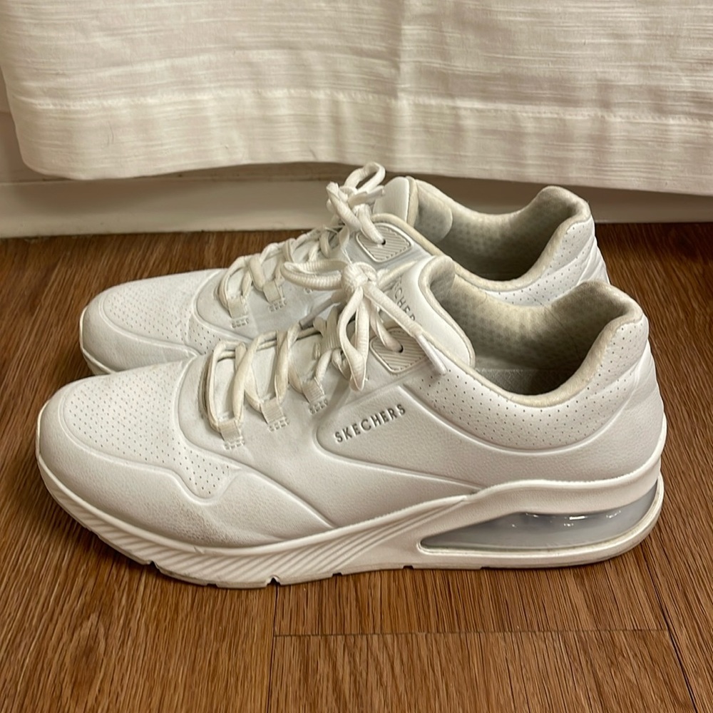 Men’s White Skechers Memory Foam